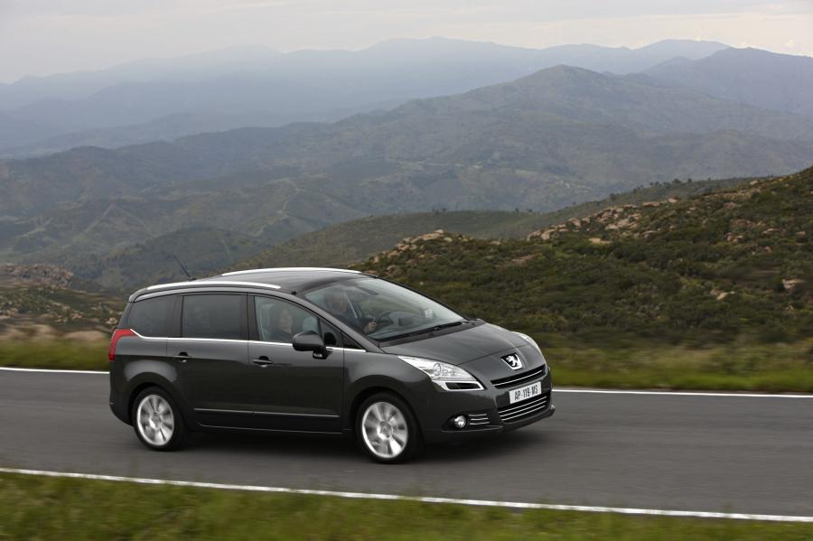  Peugeot 5008 2009 года  (фото 117 из 122)